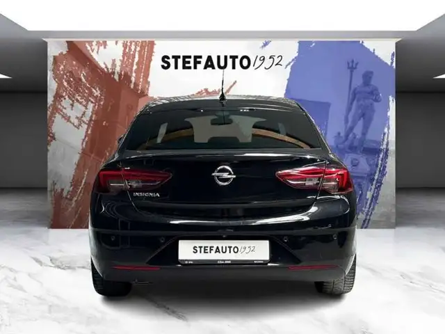 Opel Insignia view 6