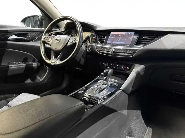 Opel Insignia view 15