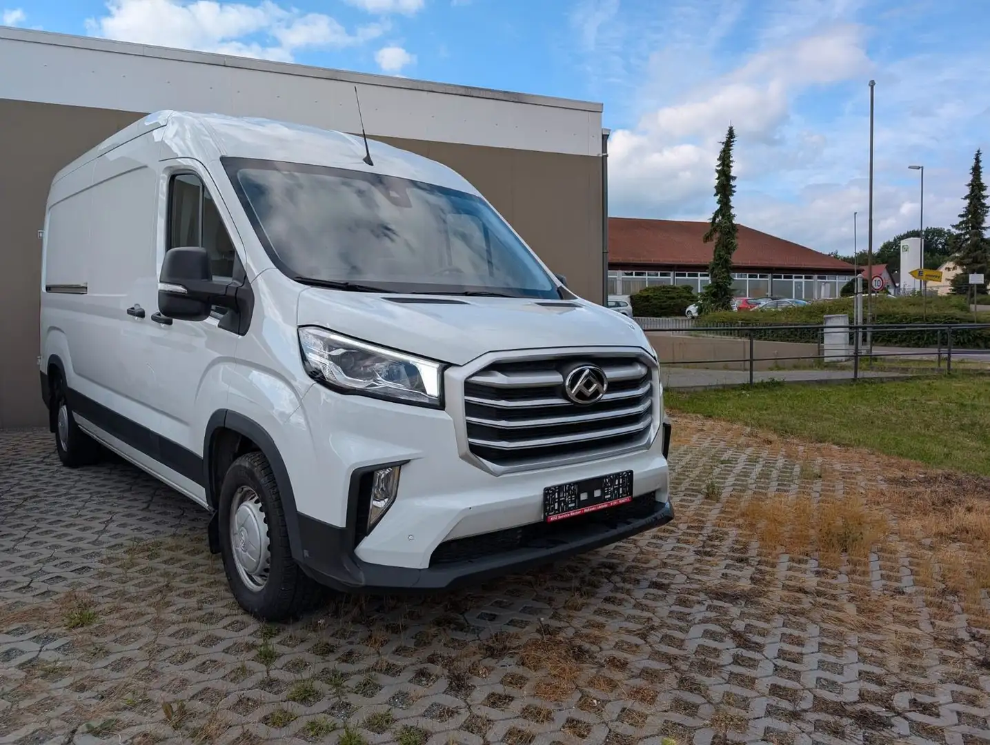 Maxus Deliver 9 Kasten L3H2 PDC Kamera Klima Spurhalte Weiß - 2