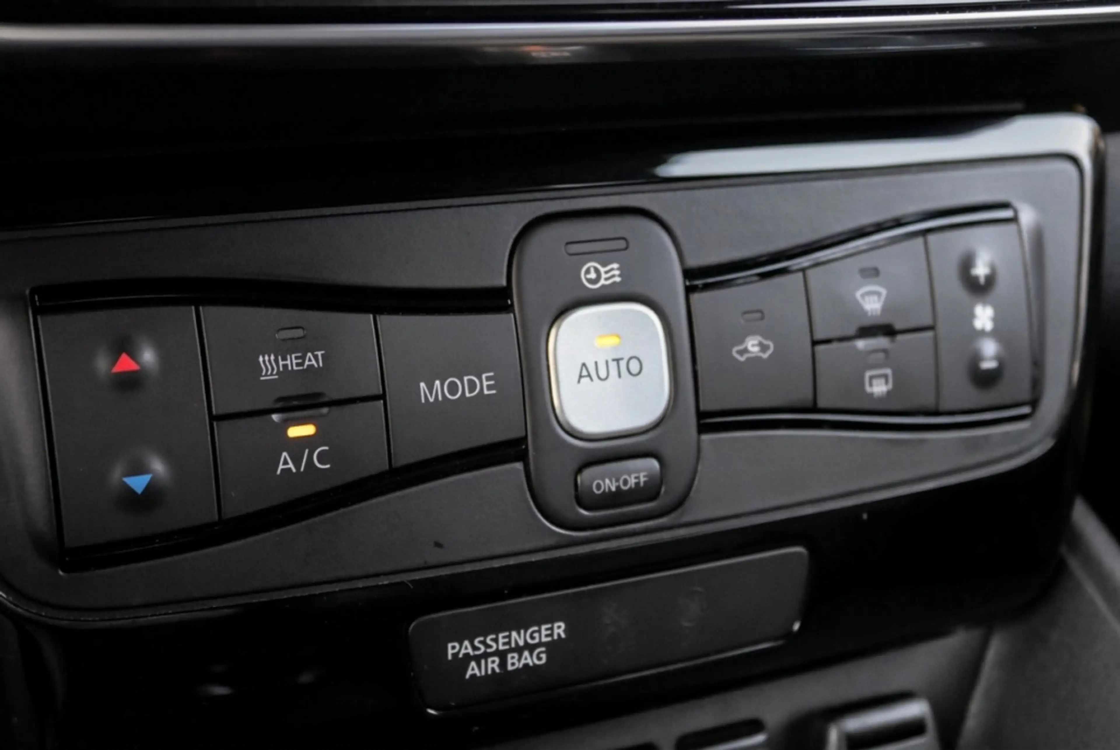 Nissan Leaf Tekna 2.ZERO EDITION 40kWh 88% SOH | Leder | Carpl — photo 18