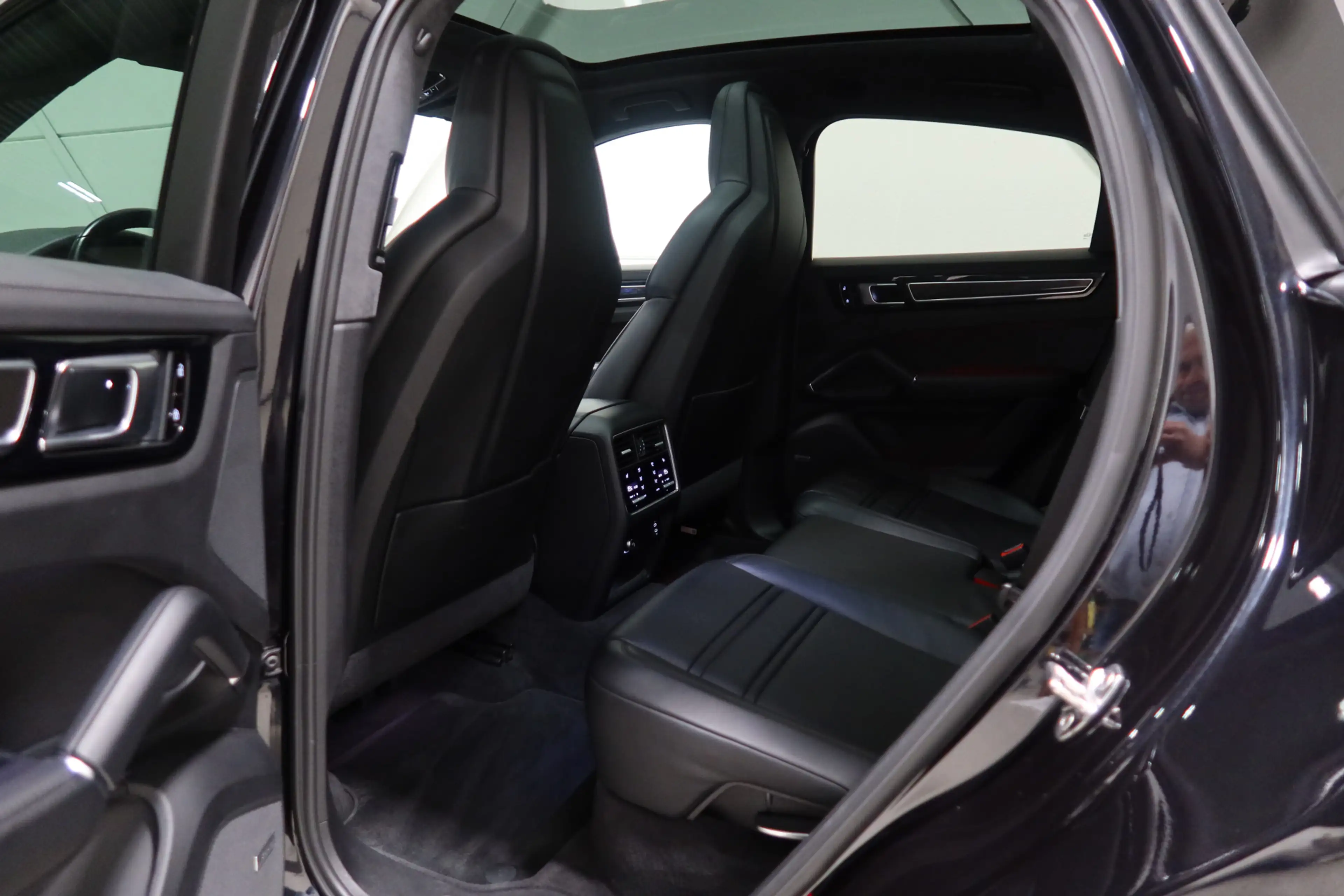 Porsche Cayenne Coupé I Full options I Sport 3.0 E-Hybrid — photo 12