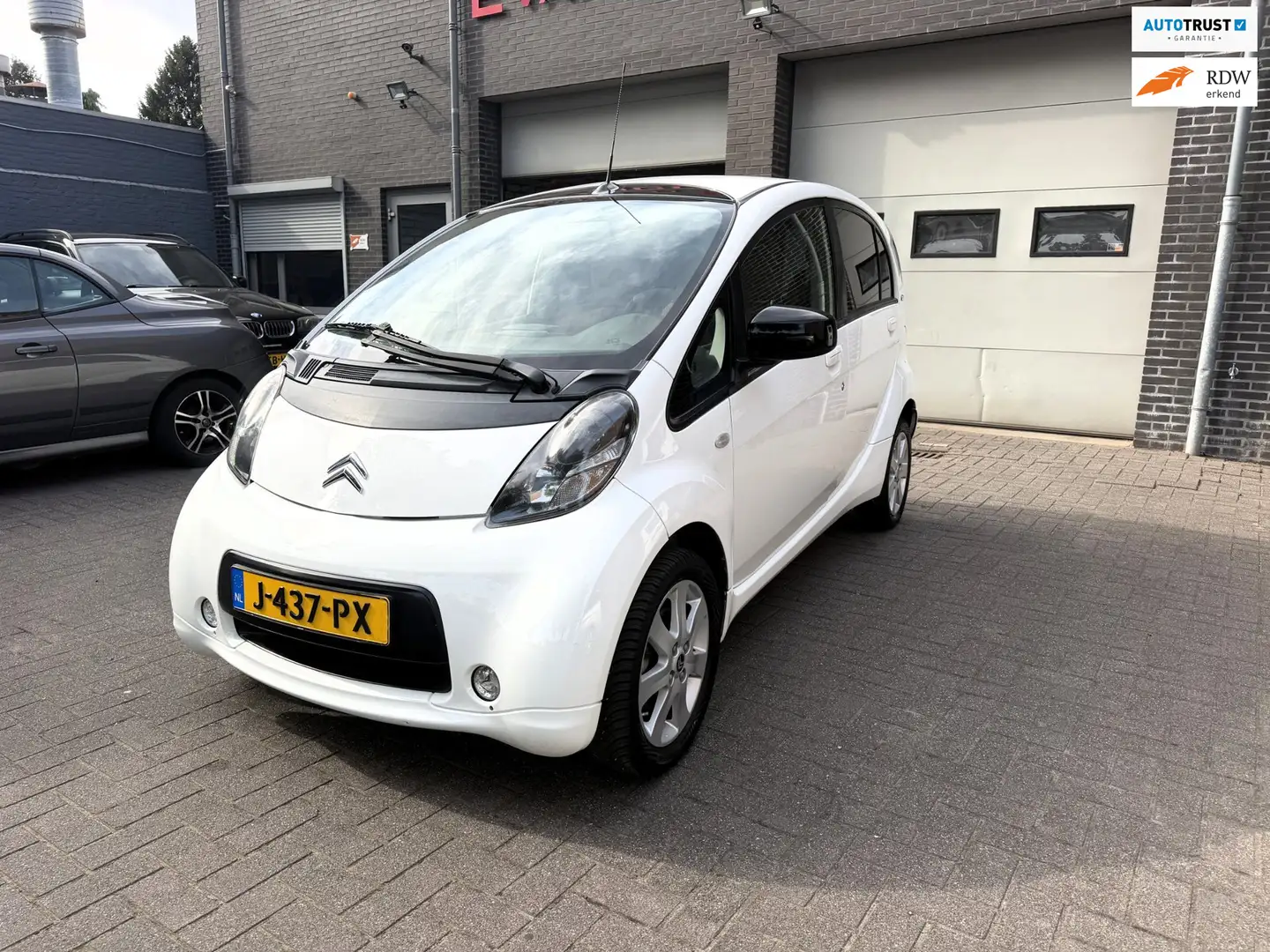 Citroen C-Zero 4-persoons 16 kWh automaat Weiß - 1