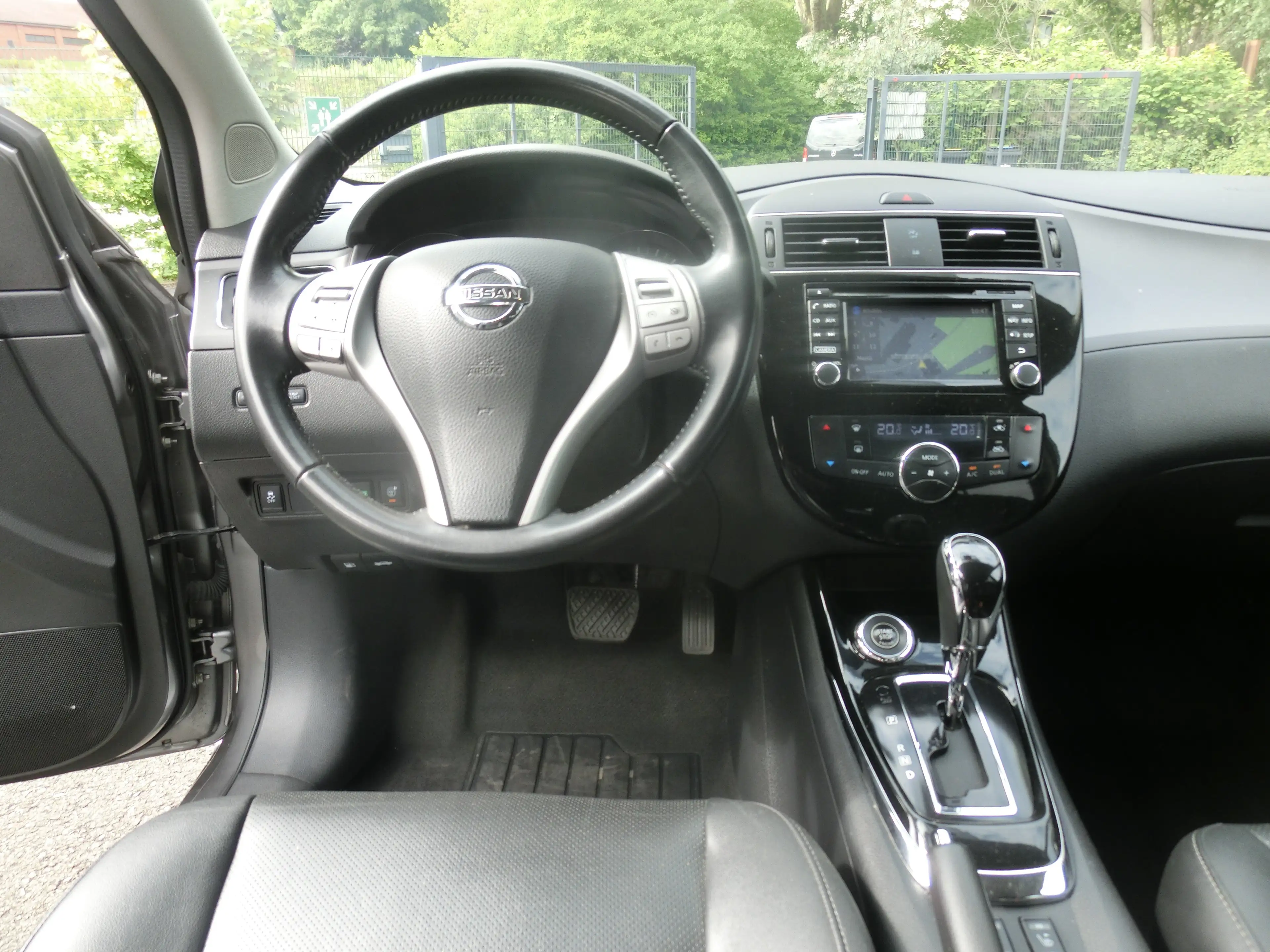 Nissan Pulsar 1.2 Tekna Autom/Navi,Leder,SHZ,LMF17",PDC,R-Kamera — photo 6