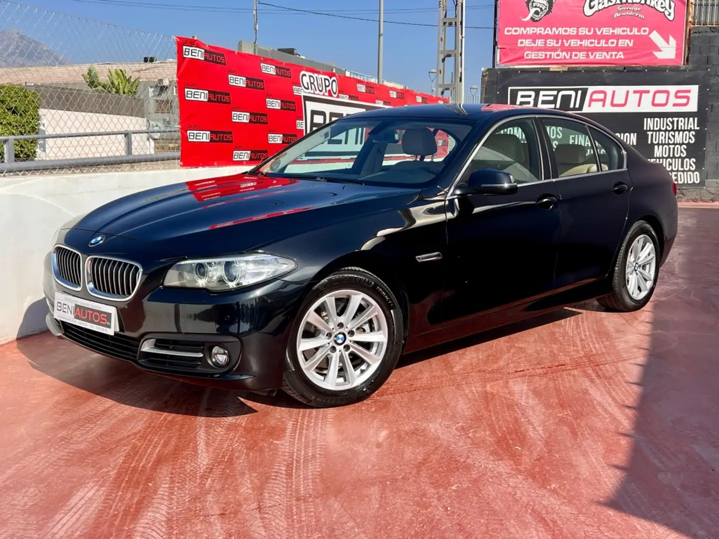 BMW 520 520dA Nero - 1