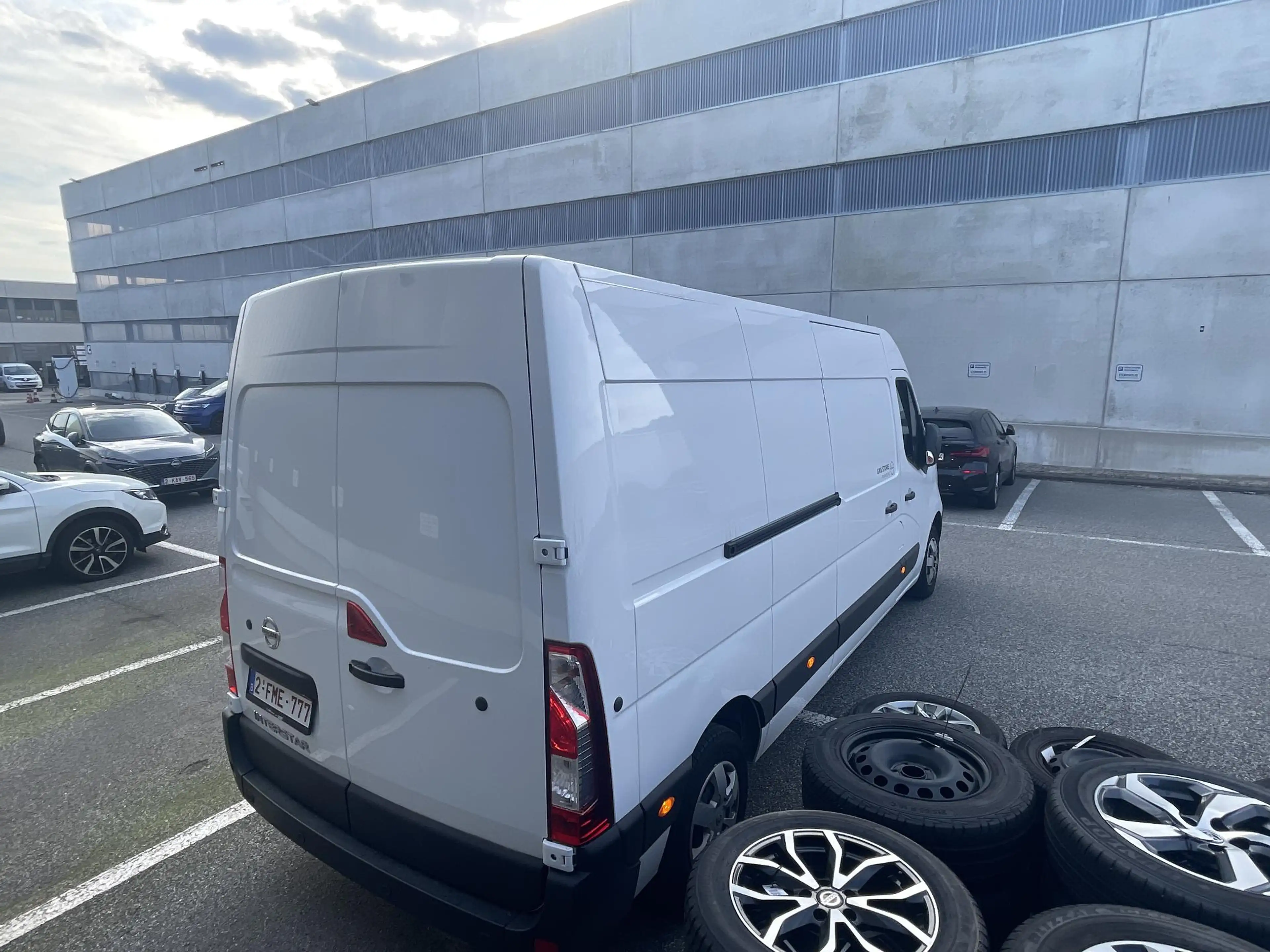 Nissan Interstar VAN L3H2 M/T N-Connecta 3t5 Euro6DFULL FWD — photo 2