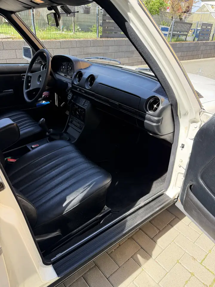 Mercedes-Benz 200, foto 4