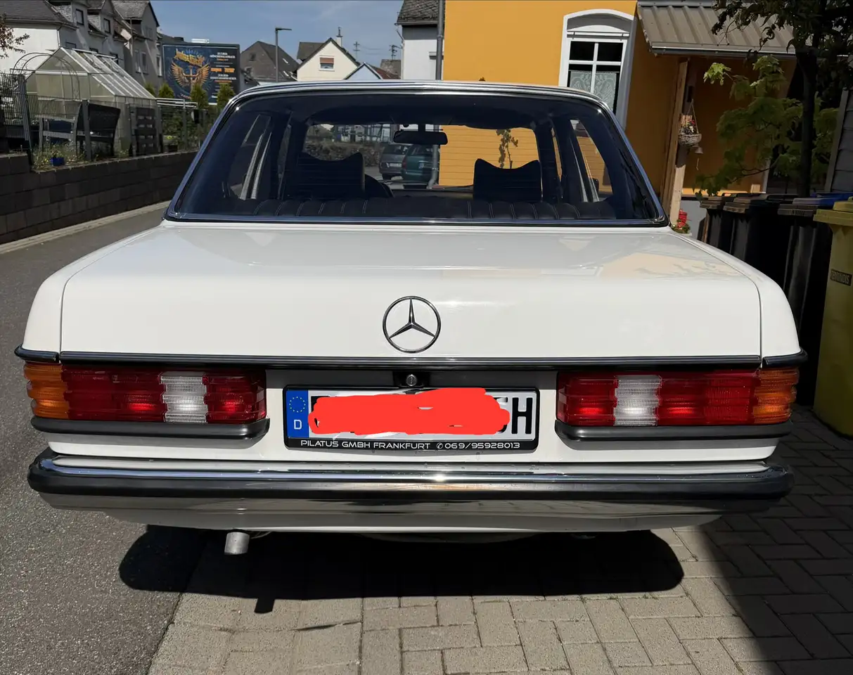 Mercedes-Benz 200, foto 3