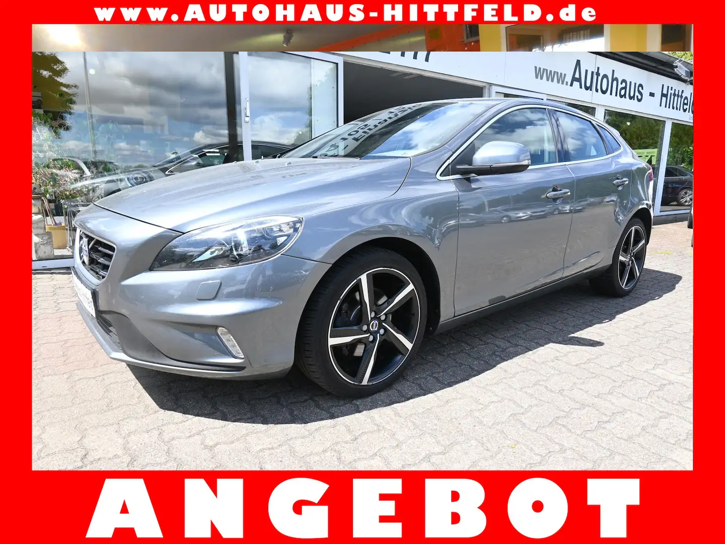 Volvo V40 D2 2.0 *R-Design* mit toller Ausstattung Grau - 1