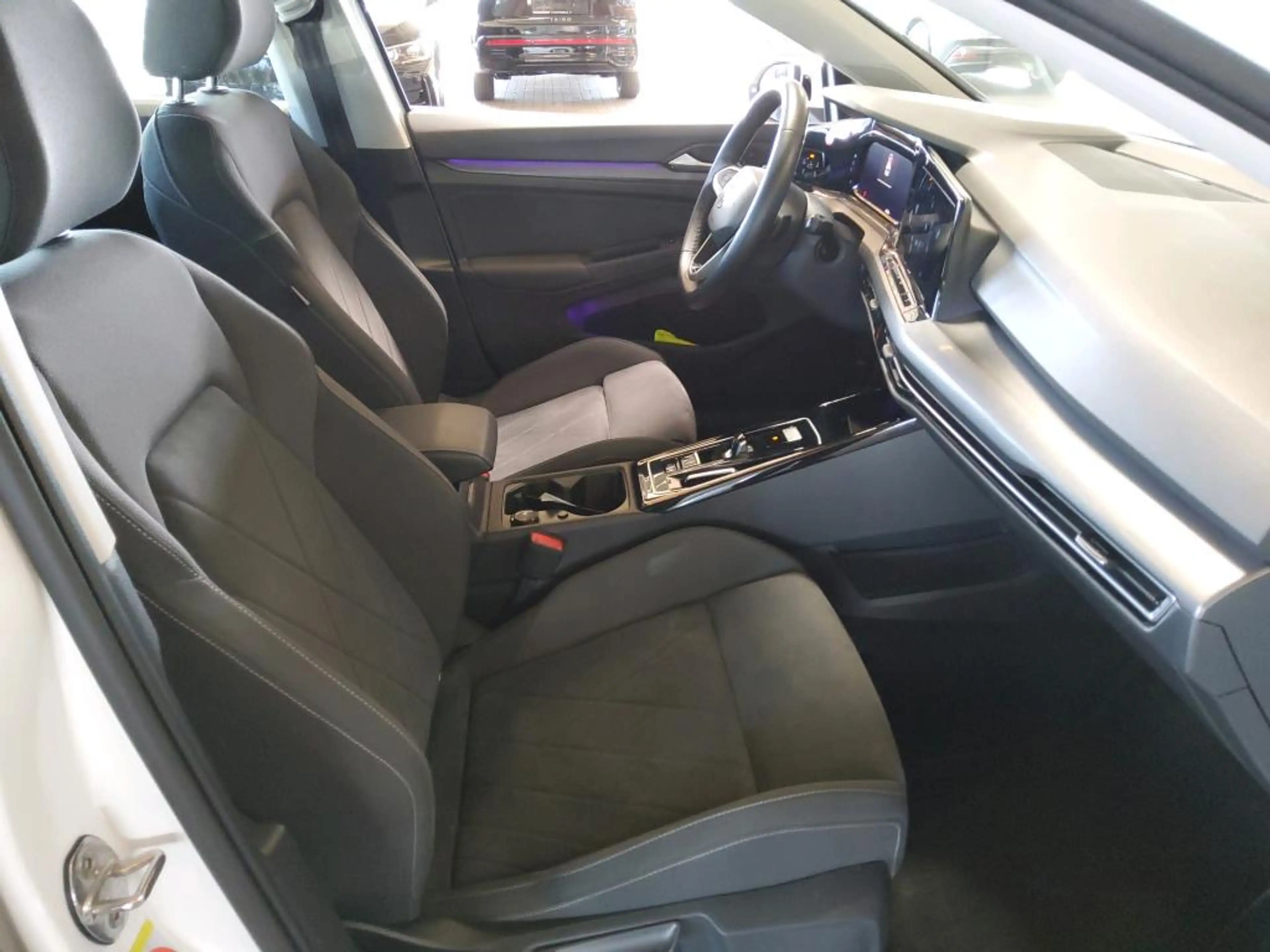 Volkswagen Golf 1.5 TSI DSG Style Panodach*ACC*SHZ*NAVI — photo 5