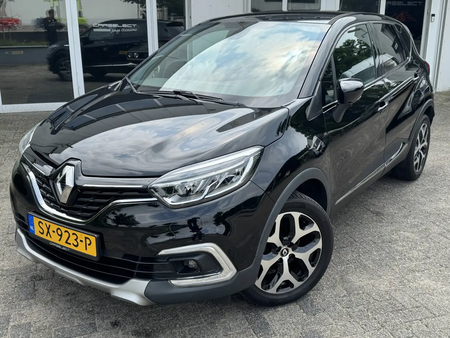 Renault Captur 0.9 TCe Intens .Neem contact op en we maken een af Noir - 1