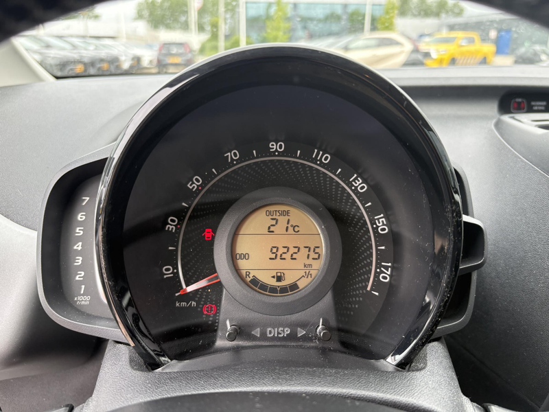 Toyota Aygo 1.0 VVT-i x-play limited — photo 11