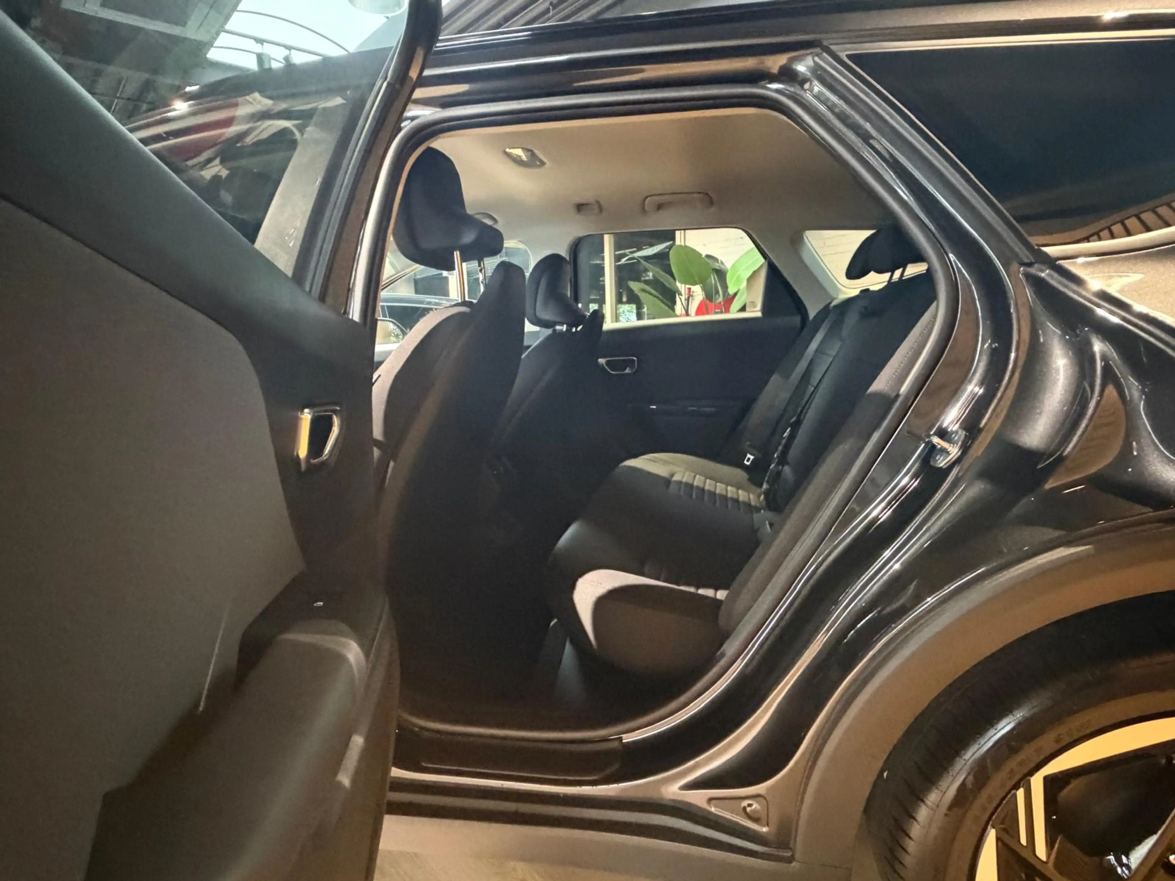 Kia K4 Sportswagon 1.6 T-GDi GT-Line Launch Edition — photo 11