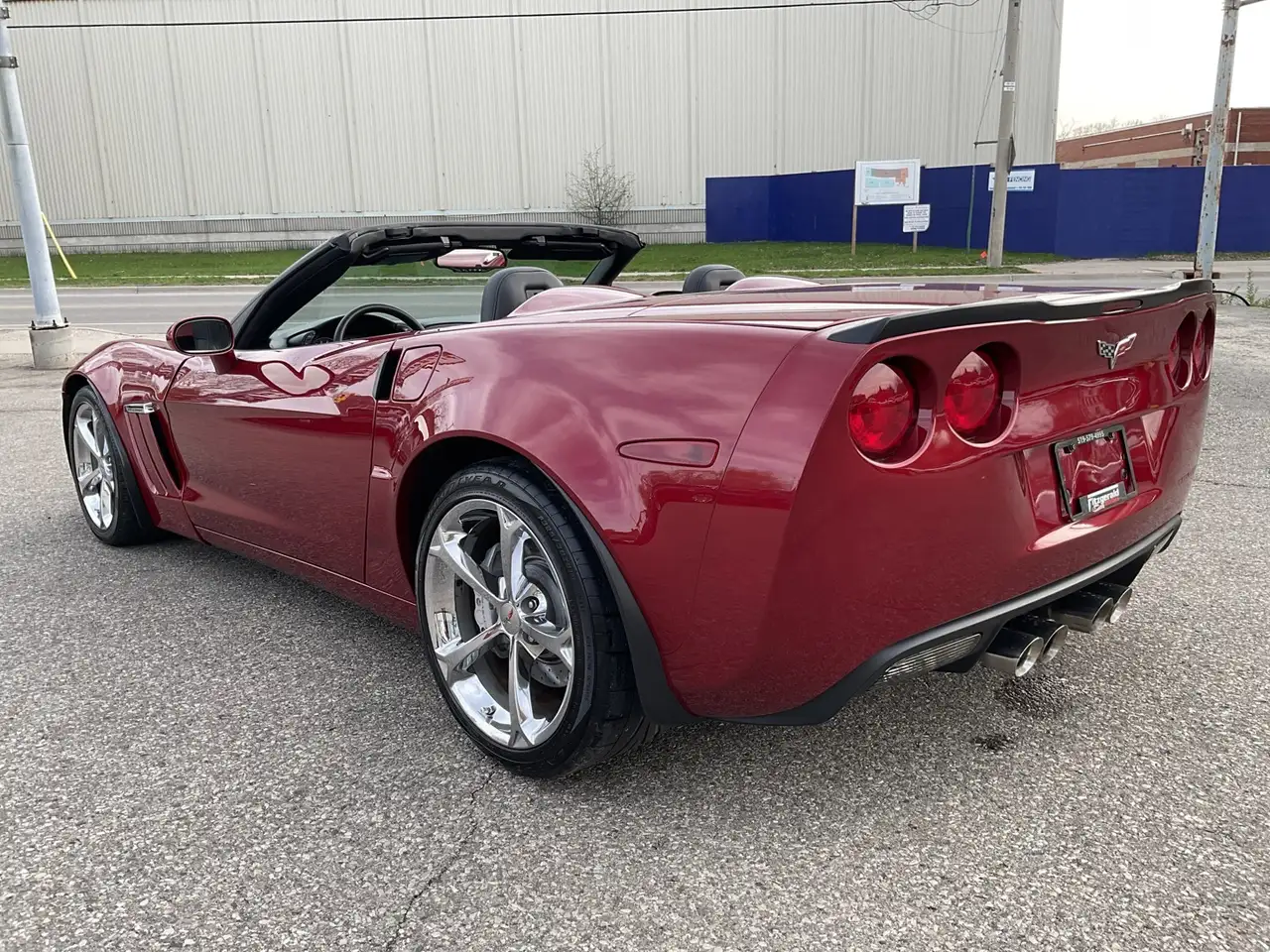 Chevrolet Corvette снимка Chevrolet Corvette