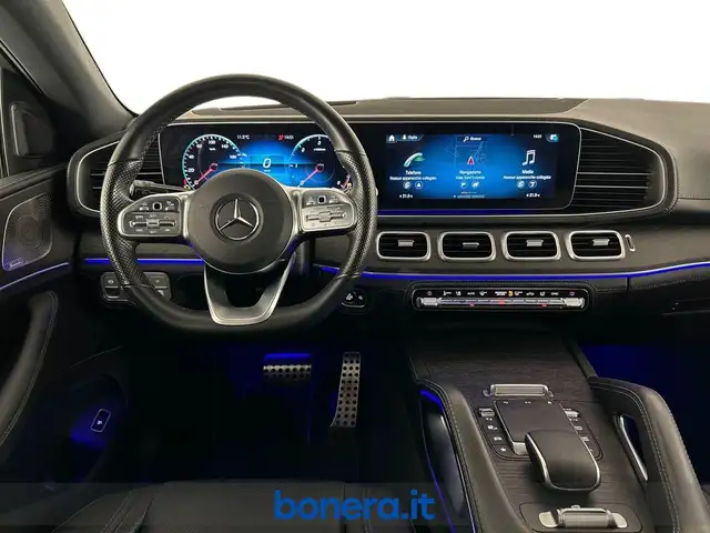 Mercedes-Benz 300 view 12