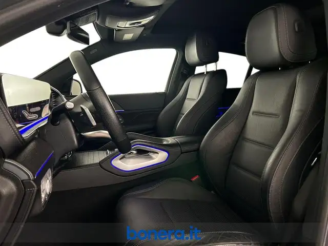 Mercedes-Benz 300 view 11