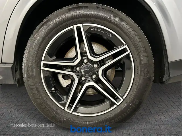Mercedes-Benz 300 view 18