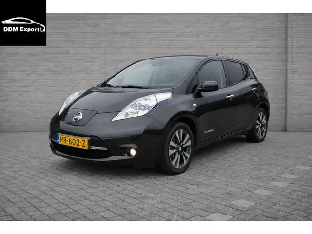 Nissan Leaf Tekna 30 kWh | Automaat | Lederen bekleding | Stuu