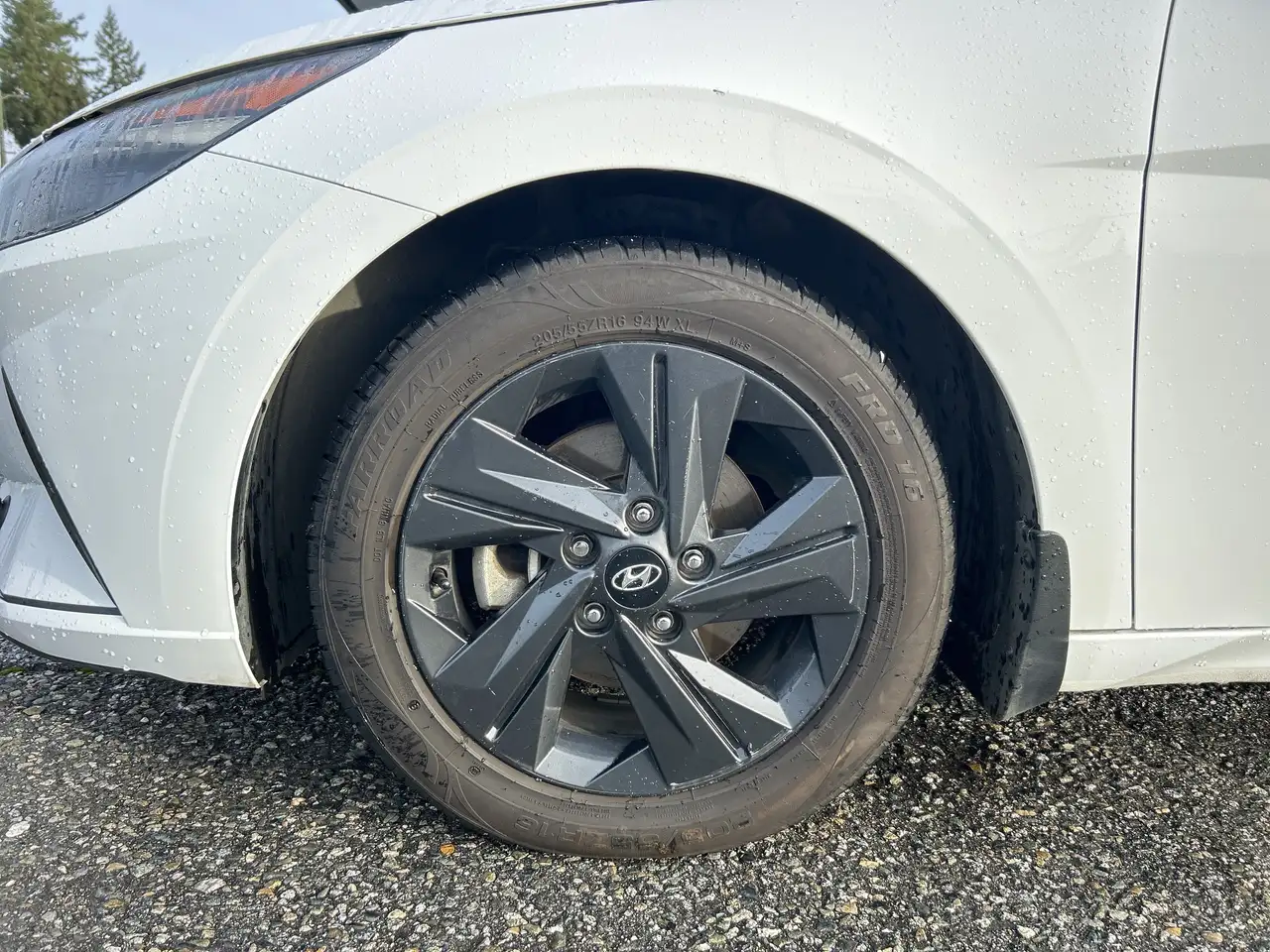 Hyundai ELANTRA снимка Hyundai ELANTRA