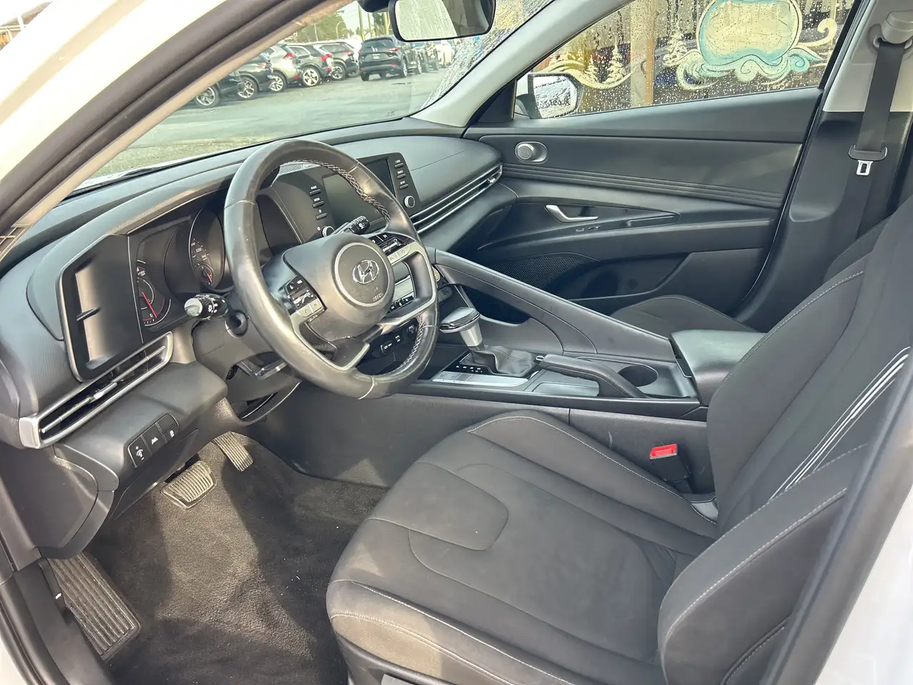 Hyundai ELANTRA снимка Hyundai ELANTRA