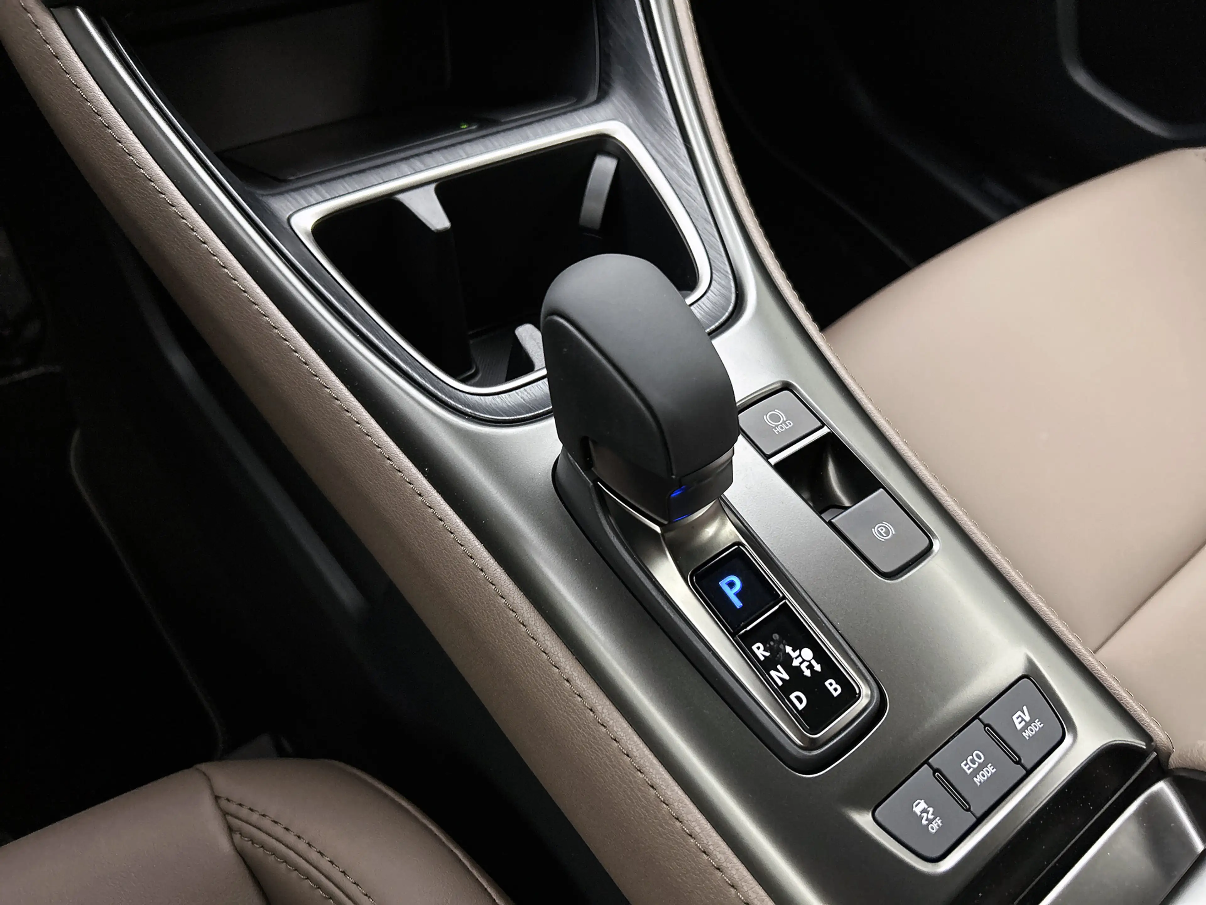 Lexus LBX Elegant 2WD | Tech Pack | Stuurwiel Verwarming | P — photo 11
