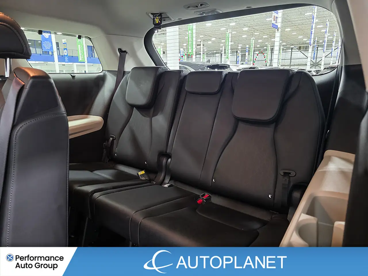 Kia Carnival снимка Kia Carnival