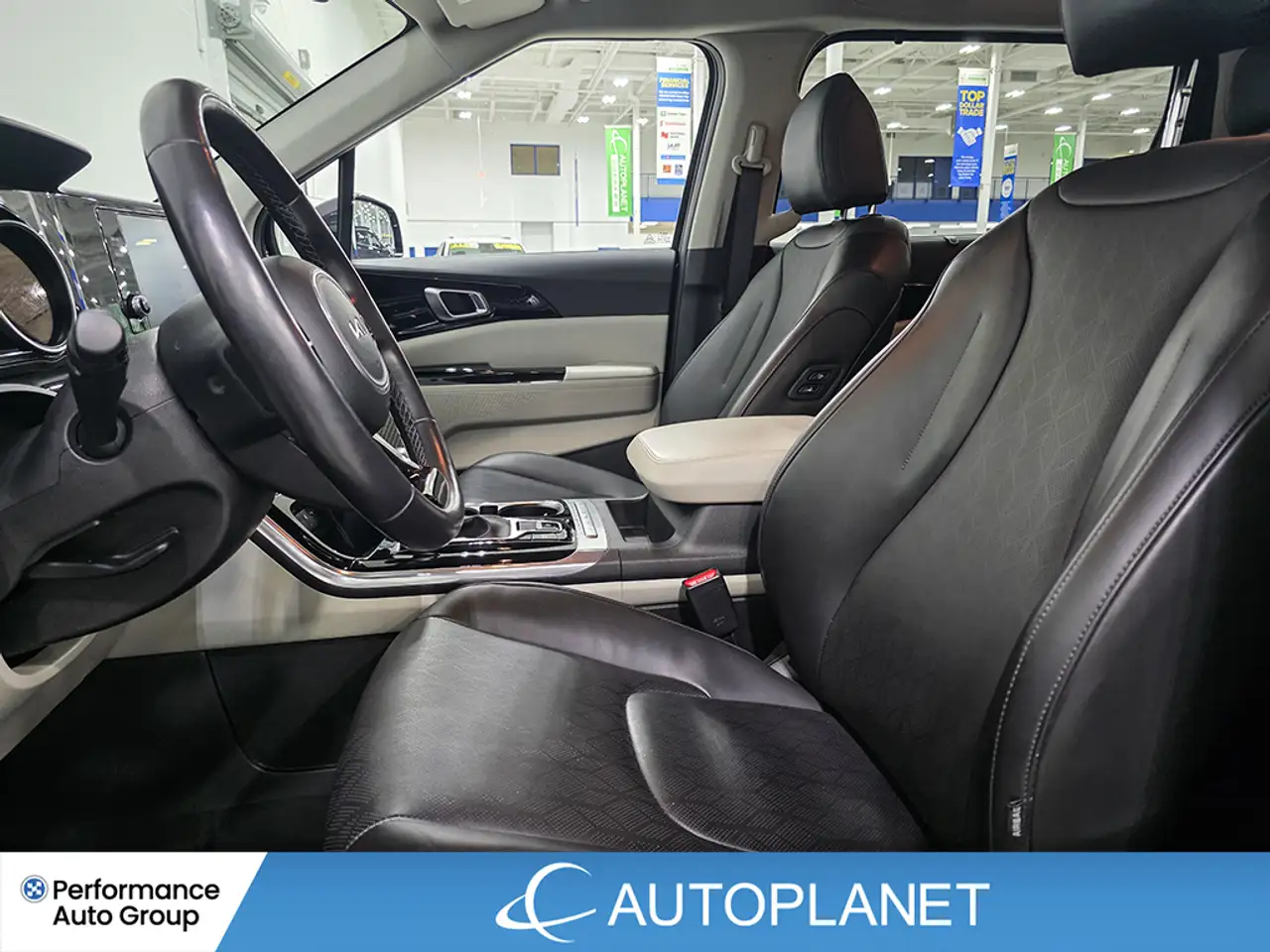 Kia Carnival снимка Kia Carnival