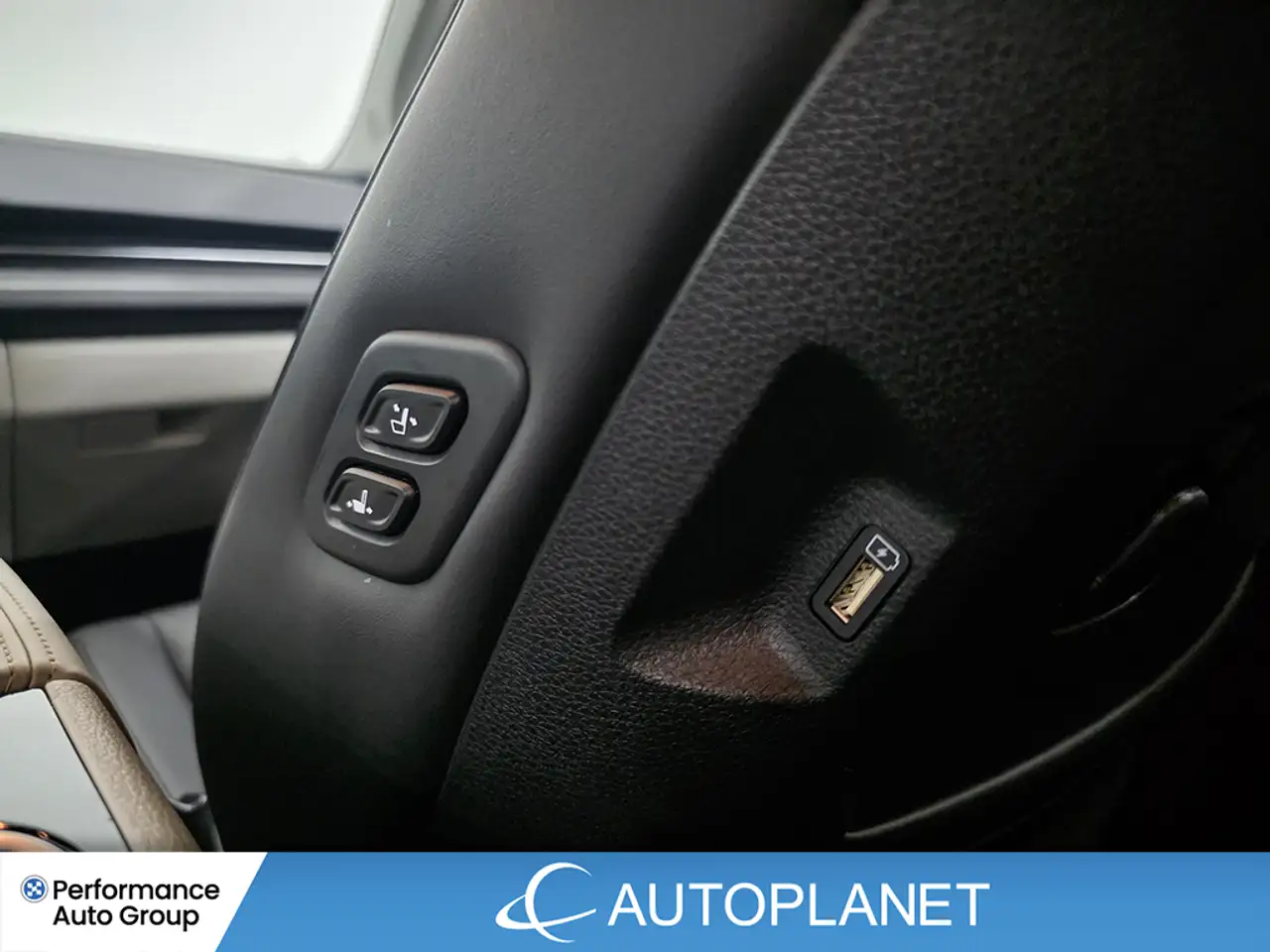 Kia Carnival снимка Kia Carnival