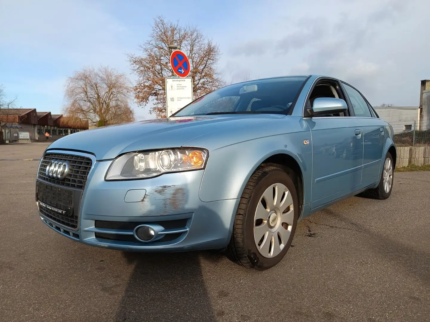 Audi A4 Lim. 2.0 Blau - 2