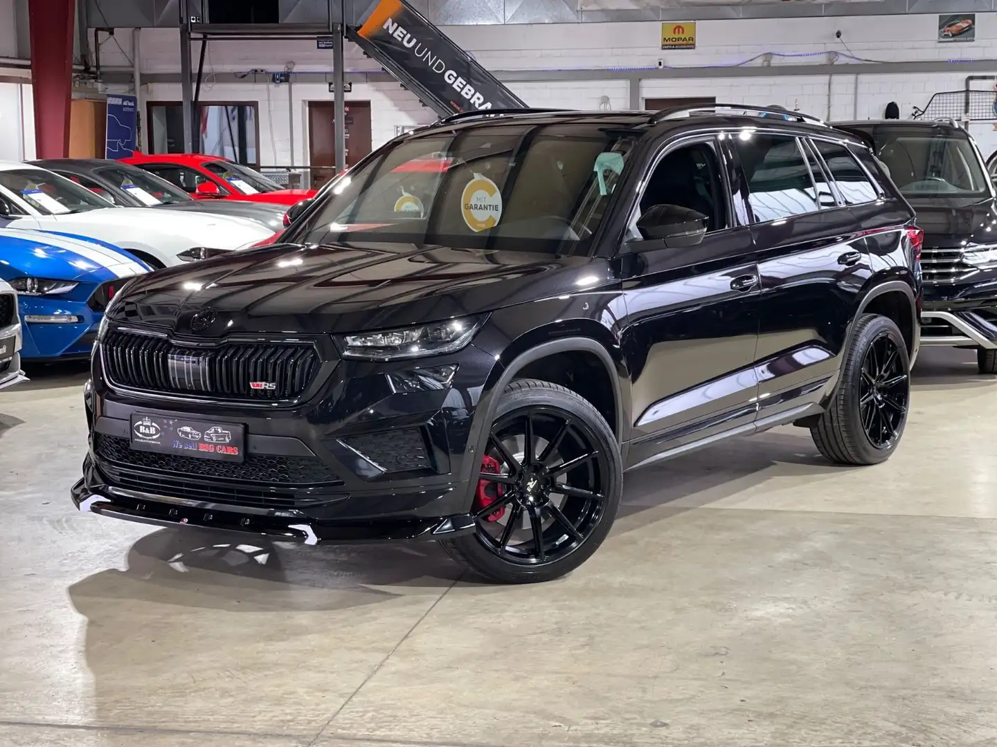 Skoda Kodiaq RS 4x4+PANO+AHK+SHZ HINTEN+SOUNDSYSTEM+GARANTIE Schwarz - 2