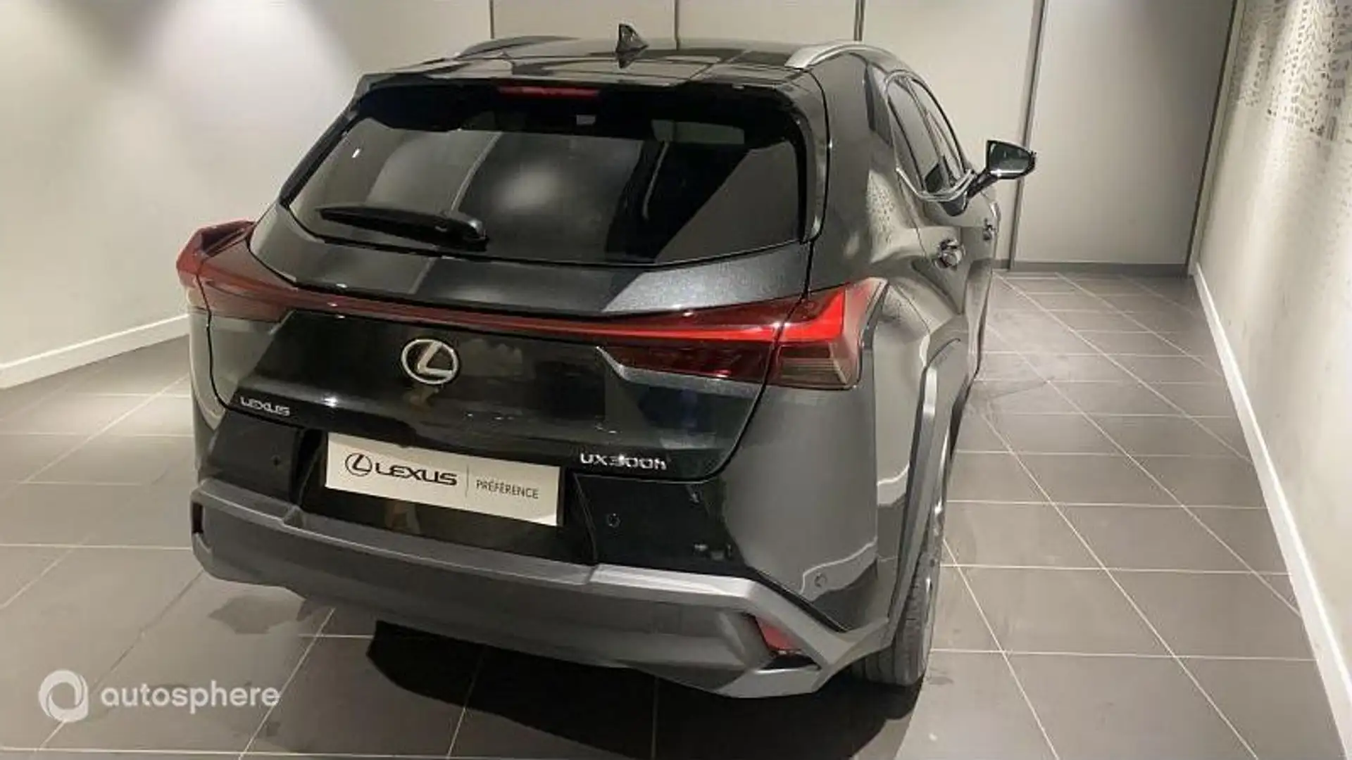 Lexus UX 300h 300h Luxe 2WD - 2