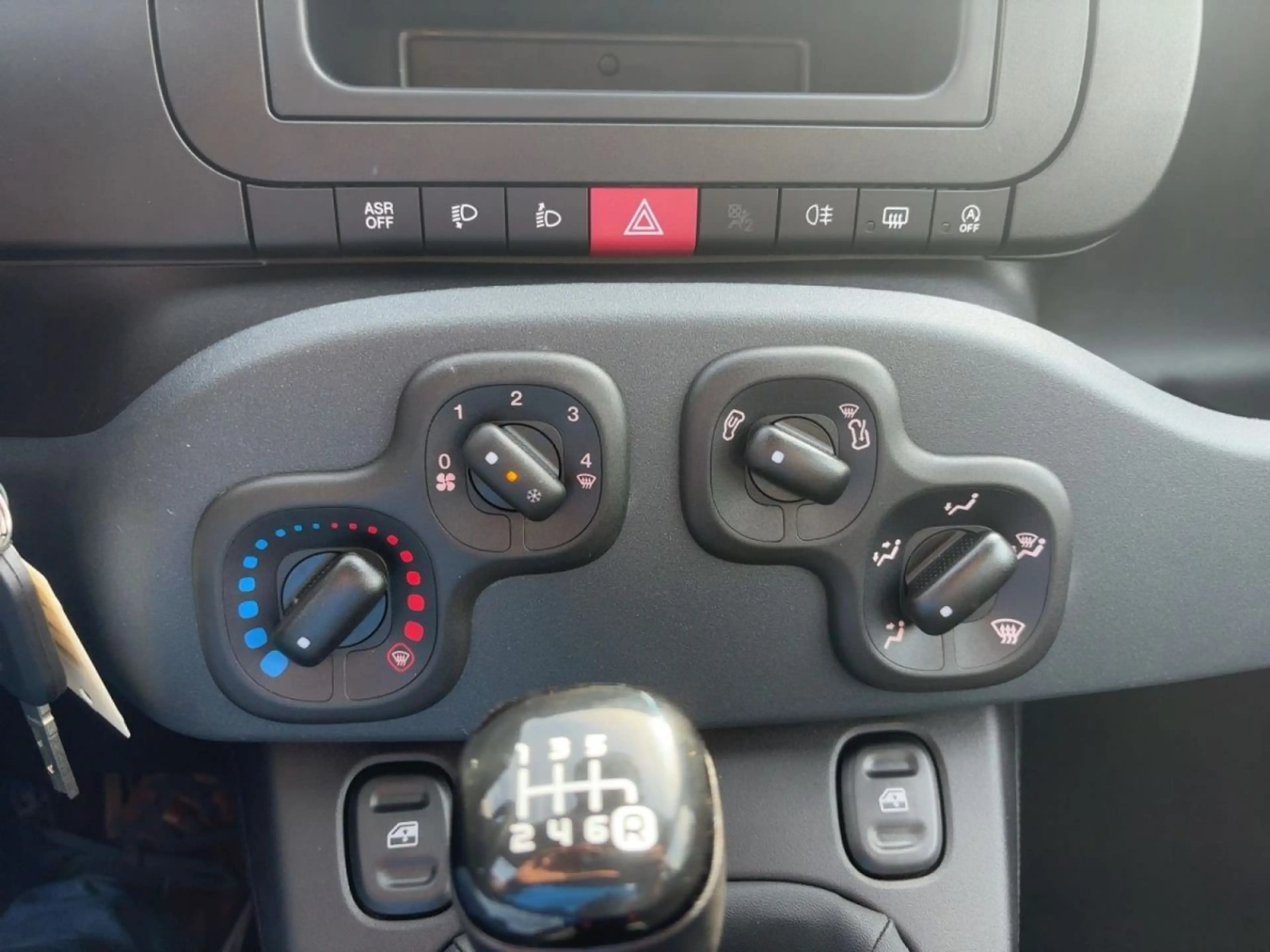 Fiat Pandina Pop 1.0 Hybrid — photo 13