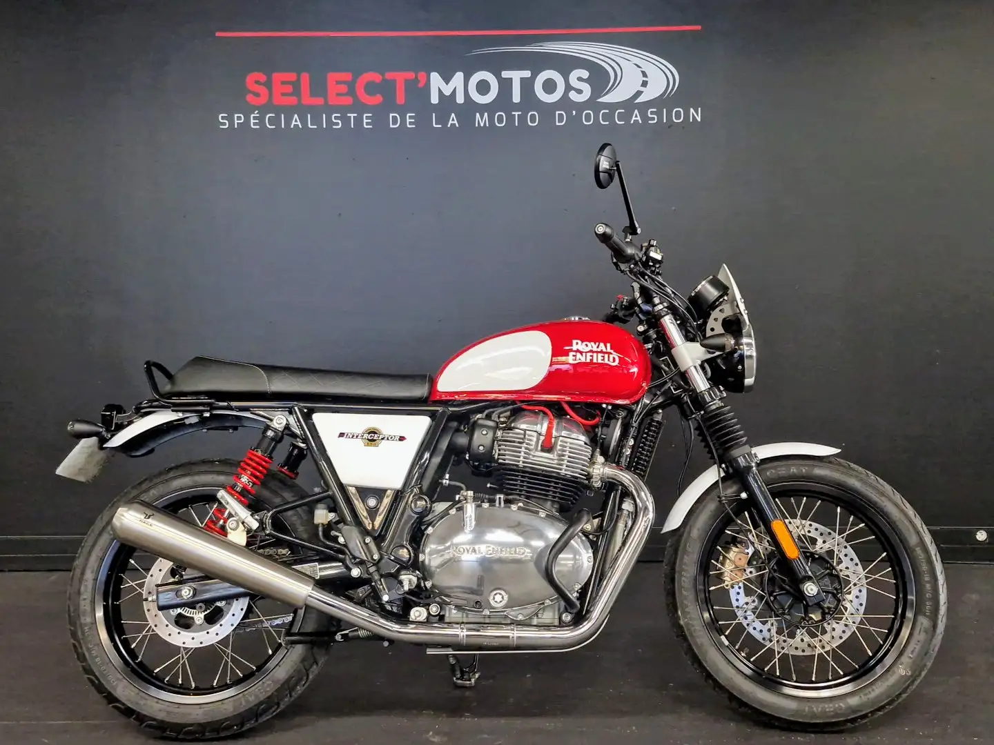 Royal Enfield Interceptor Rouge - 1