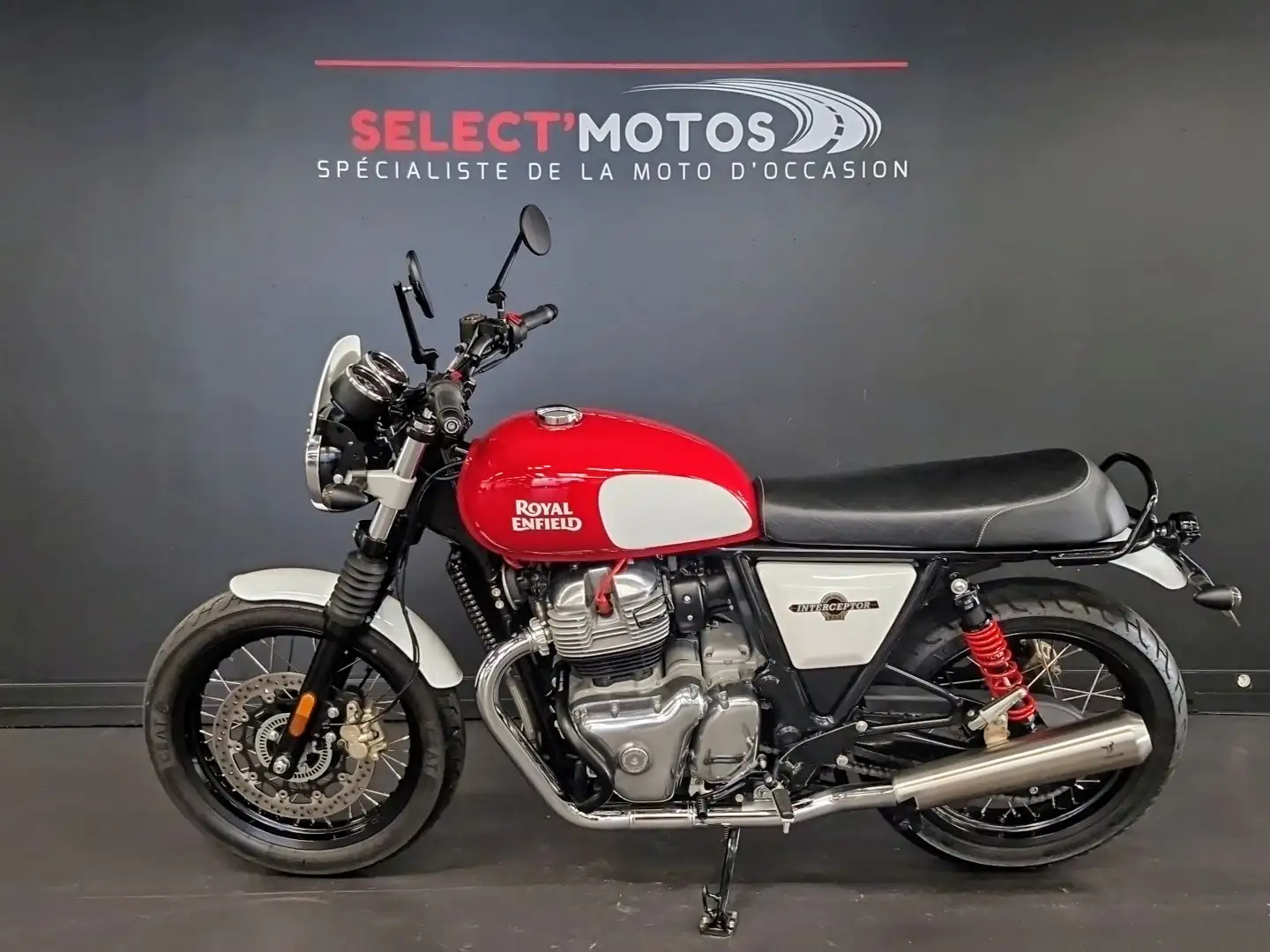 Royal Enfield Interceptor Rouge - 2