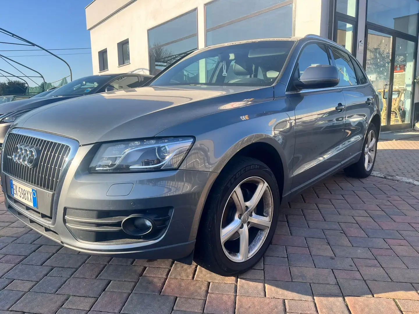 Audi Q5 2.0 tdi quattro 170cv s-tronic S-LINE Gris - 2