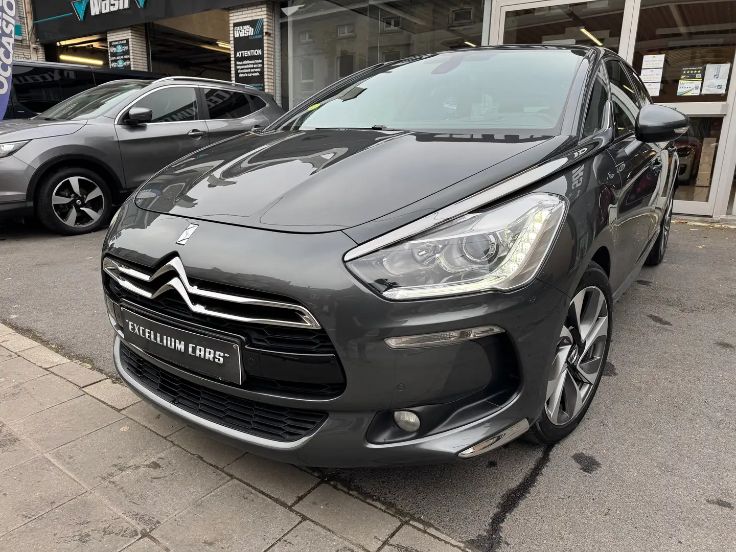 Citroen DS5 2.0 HDi Be Chic Toi Pano Cuir Gps Led Camera Carnt Gris - 1