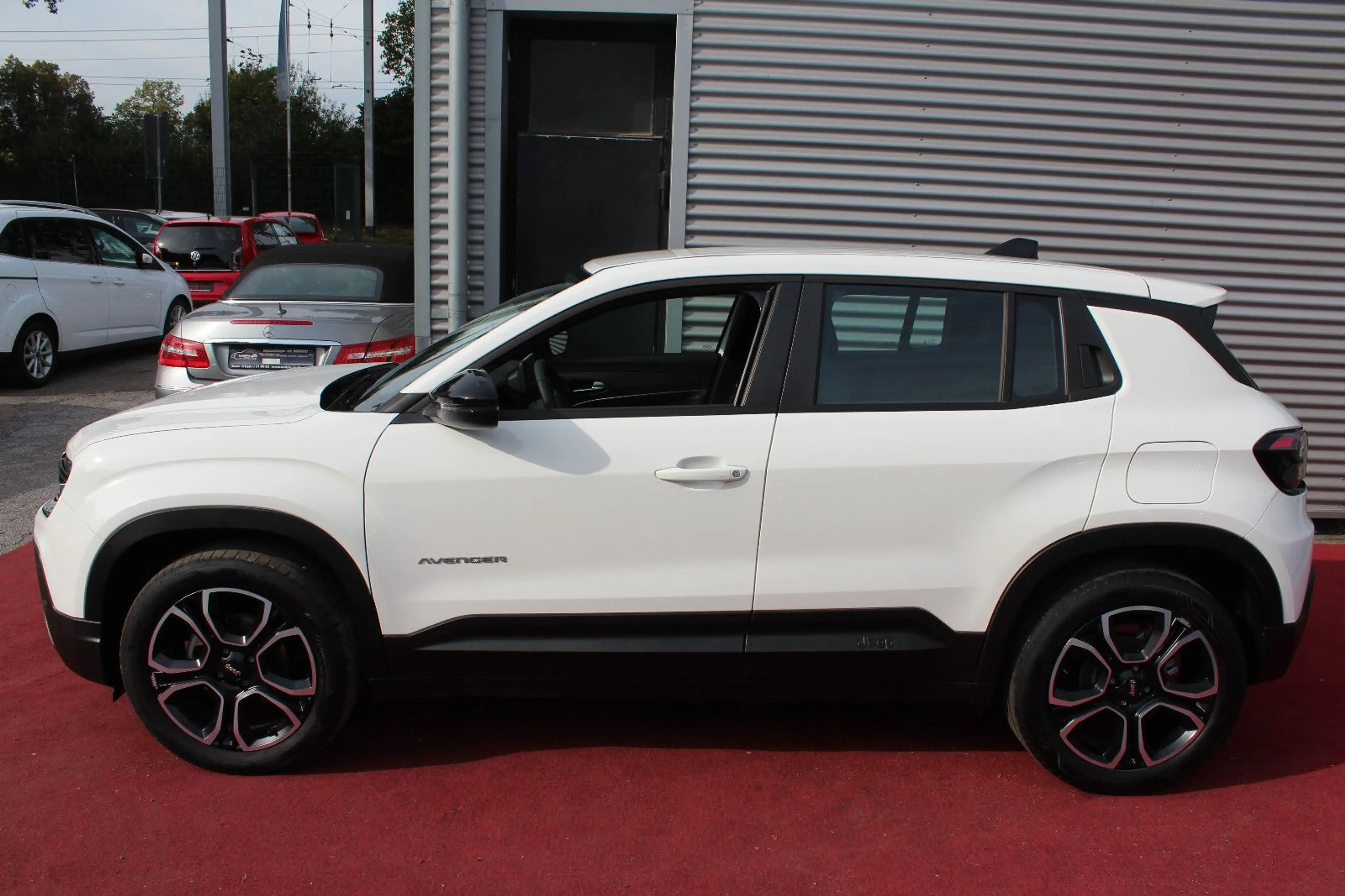 Jeep Avenger AVENGER ALTITUDE KLIMA AHK NAVI WINTERPAKET — photo 6