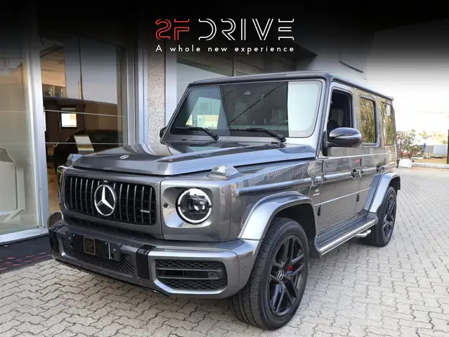 Mercedes-Benz G 63 AMG Premium 585 CV