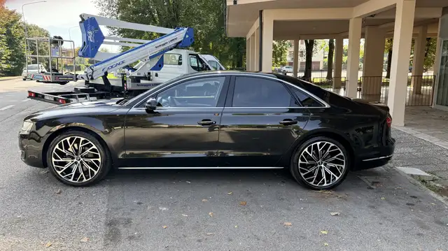 Audi A8 3.0 V6 tdi quattro tiptronic