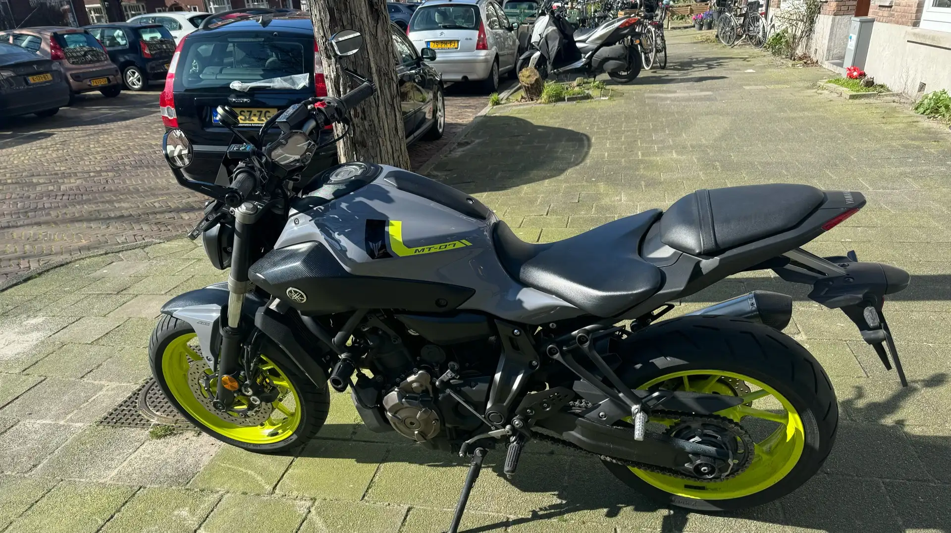 Yamaha MT-07 Full opties Akrapovic uitlaat uitlaat Quickshifter Grijs - 2