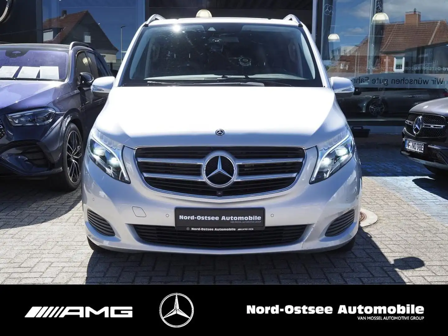 Mercedes-Benz V 250 AVANTGARDE EDITION 4MATIC 360° KAM AHK SHZ Silber - 2