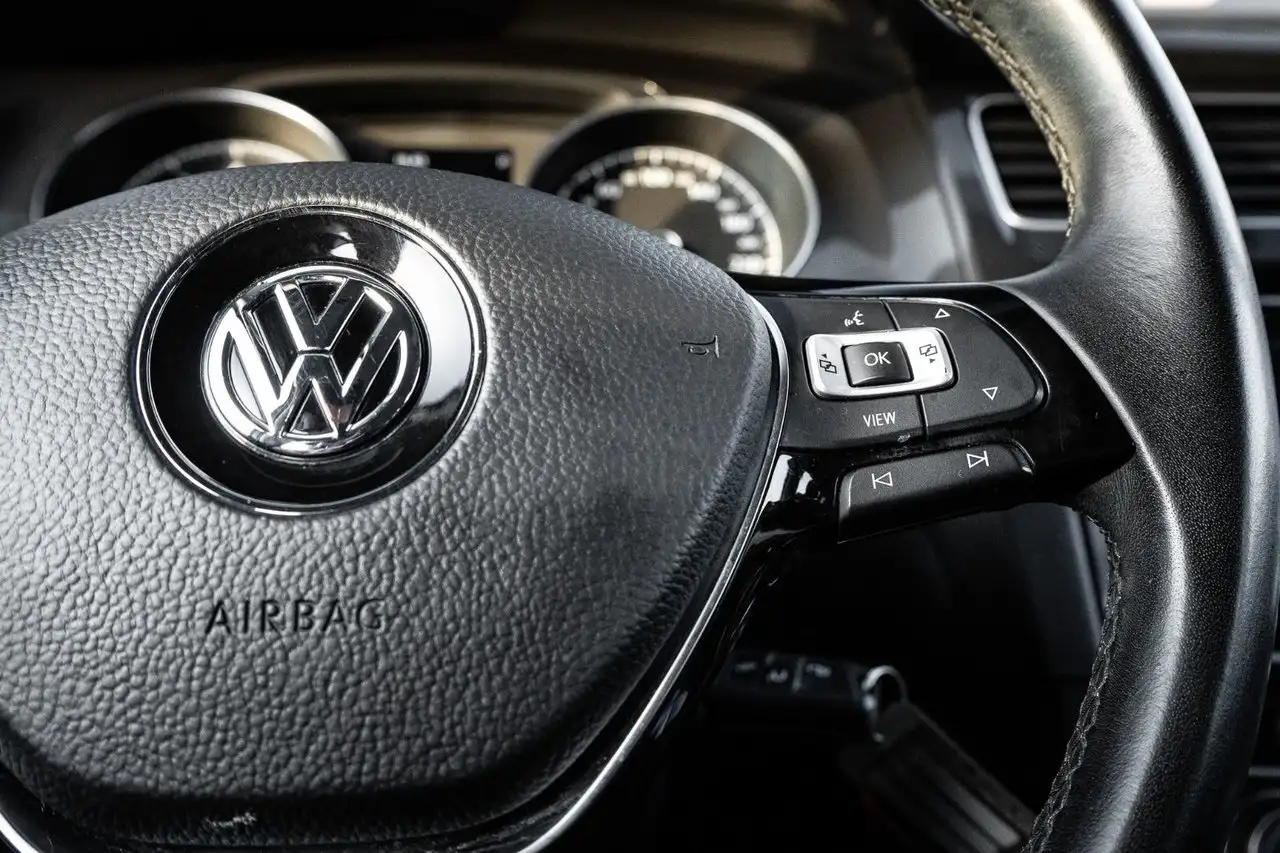Volkswagen Golf снимка Volkswagen Golf