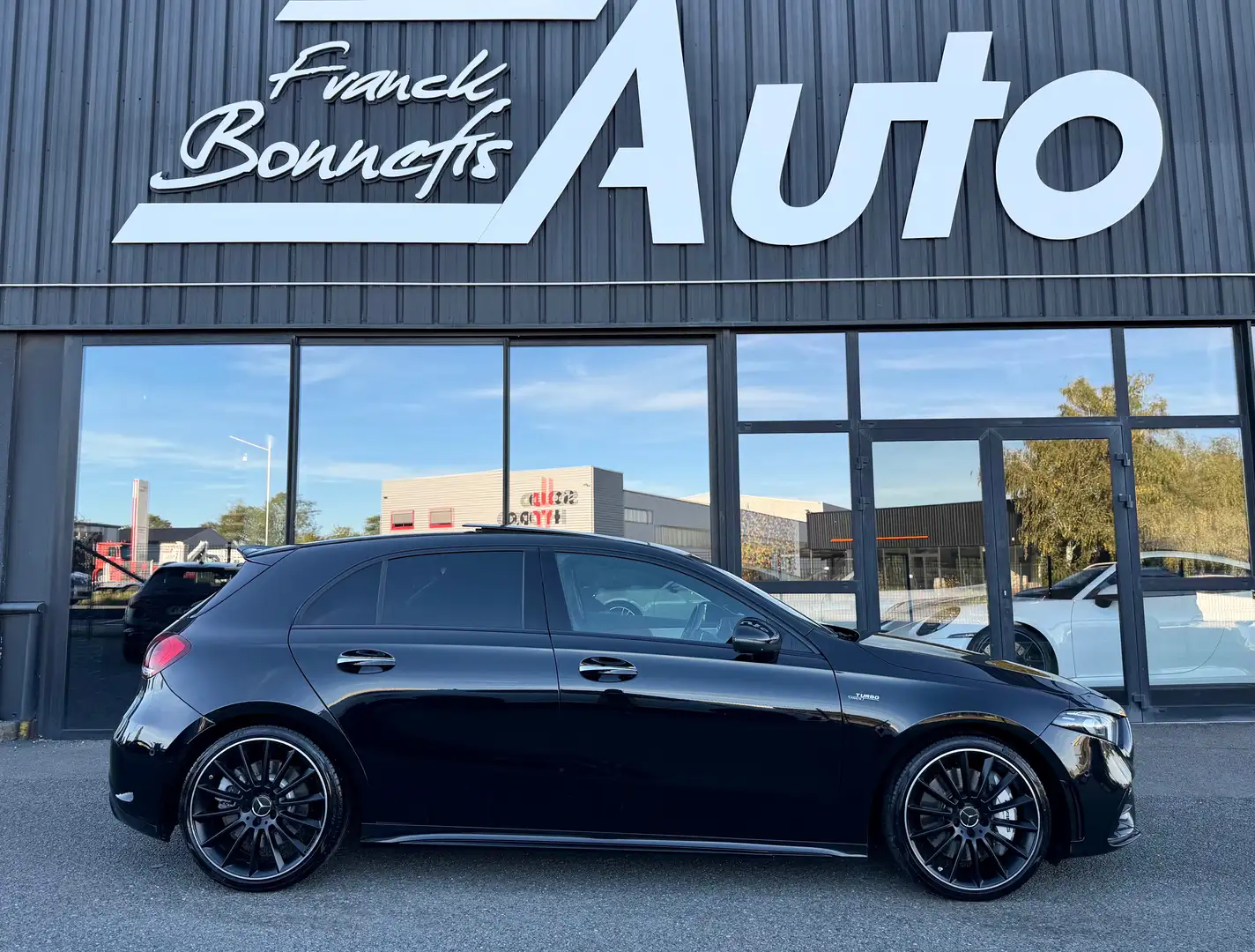 Mercedes-Benz A 35 AMG Classe A 35 Mercedes-AMG 7G-DCT Speedshift 4Matic Noir - 1