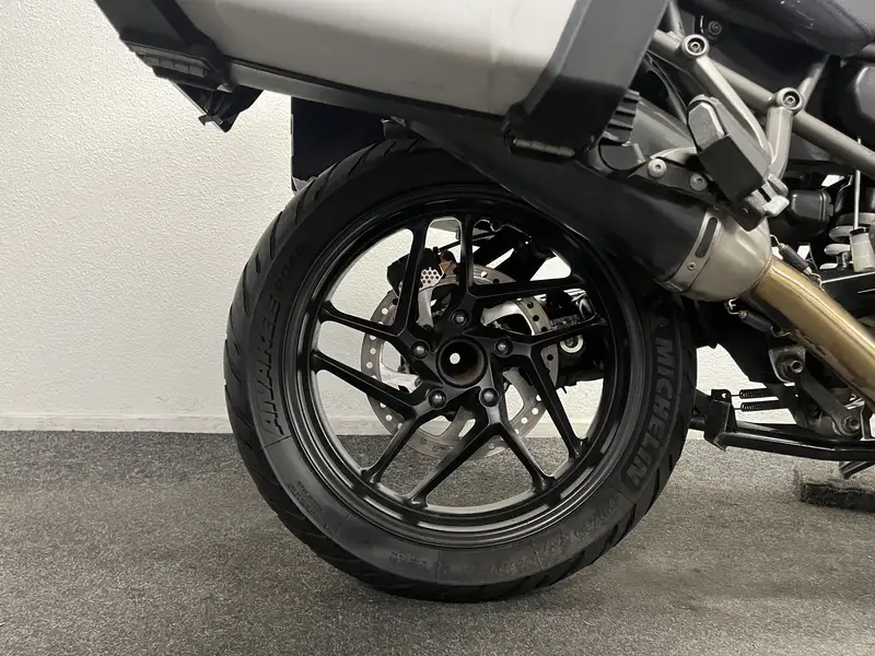 Triumph Tiger 1200 - foto 8