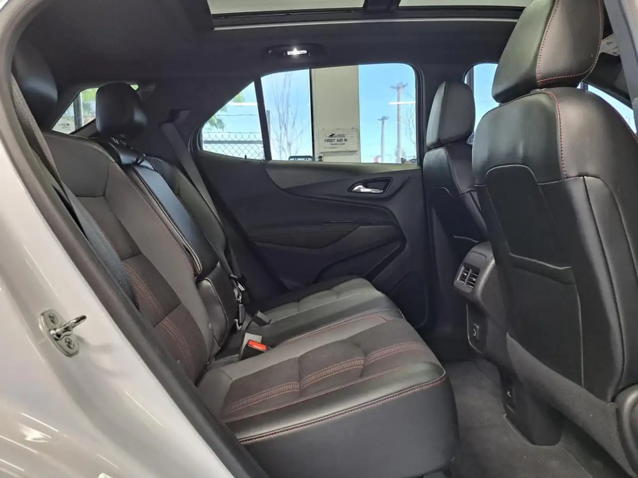 Chevrolet Equinox снимка Chevrolet Equinox