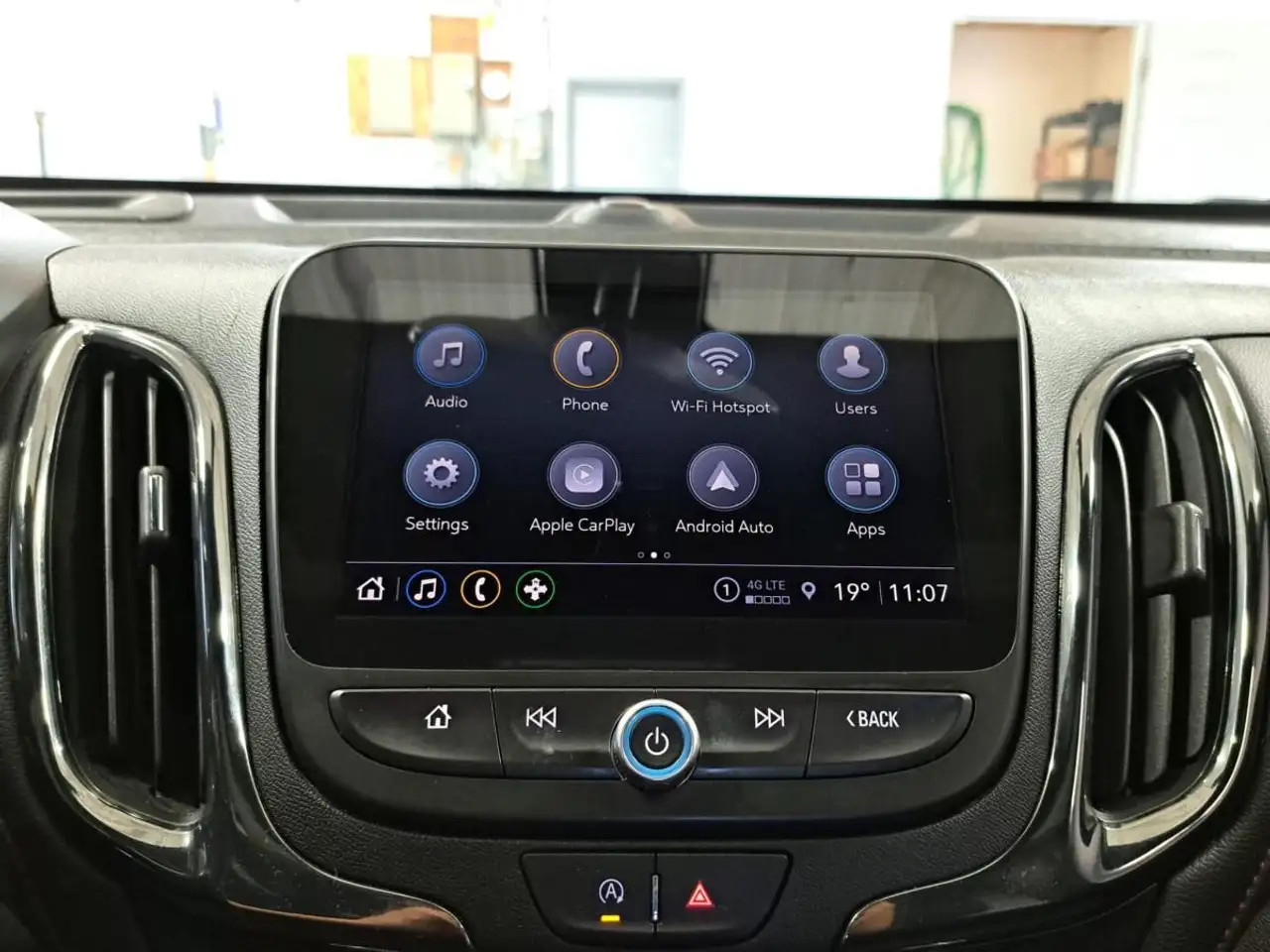 Chevrolet Equinox снимка Chevrolet Equinox