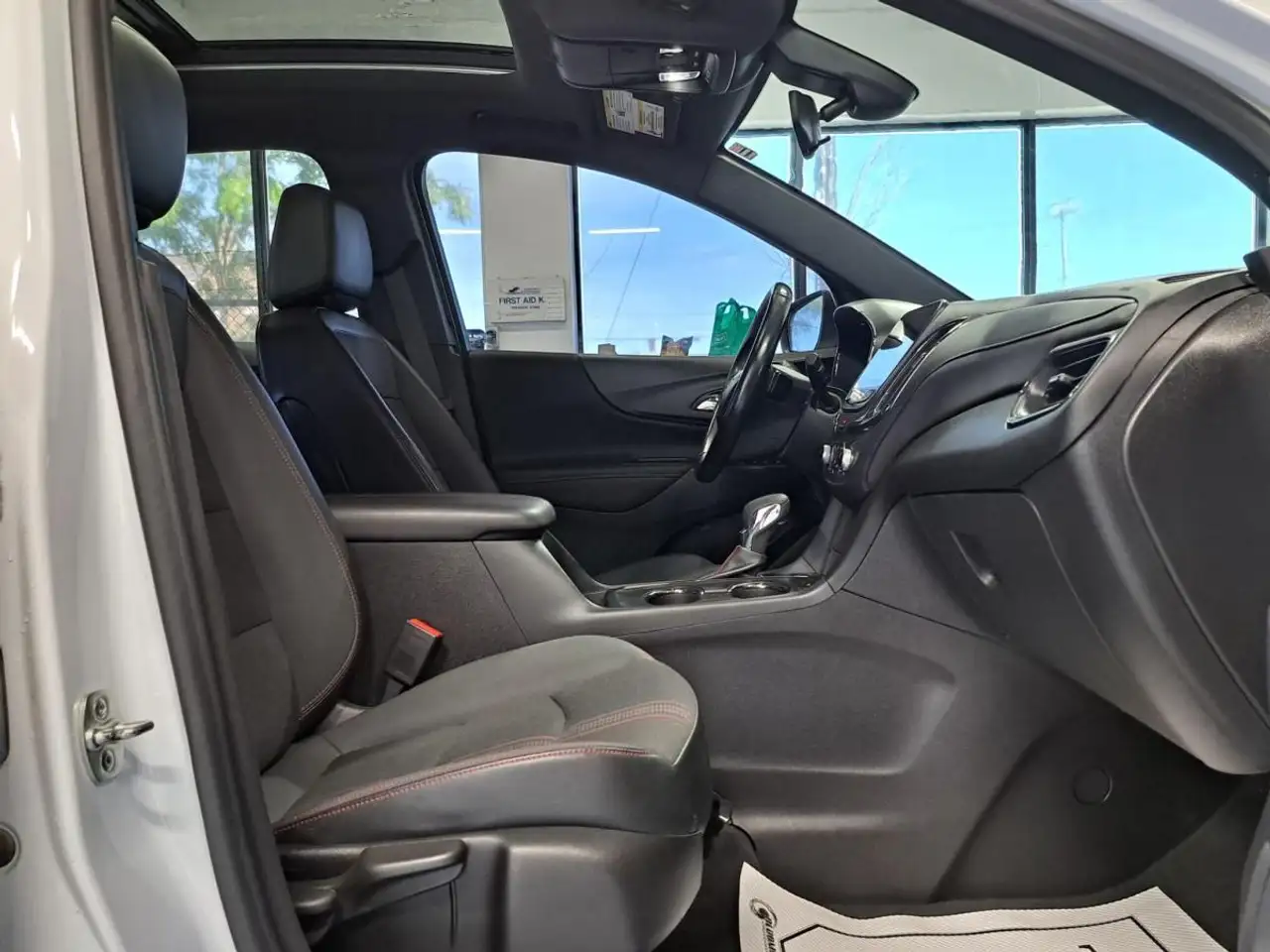 Chevrolet Equinox снимка Chevrolet Equinox