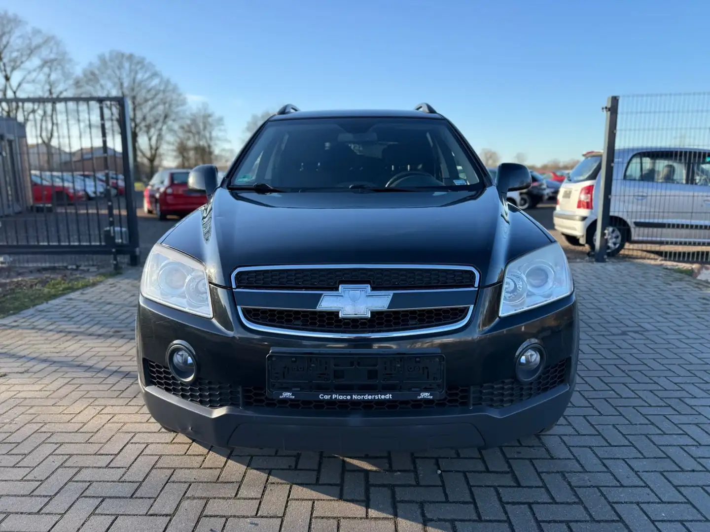 Chevrolet Captiva 7-SITZER/TÜV NEU/ALIFELGEN/PDC/TEMPOMAT Schwarz - 2