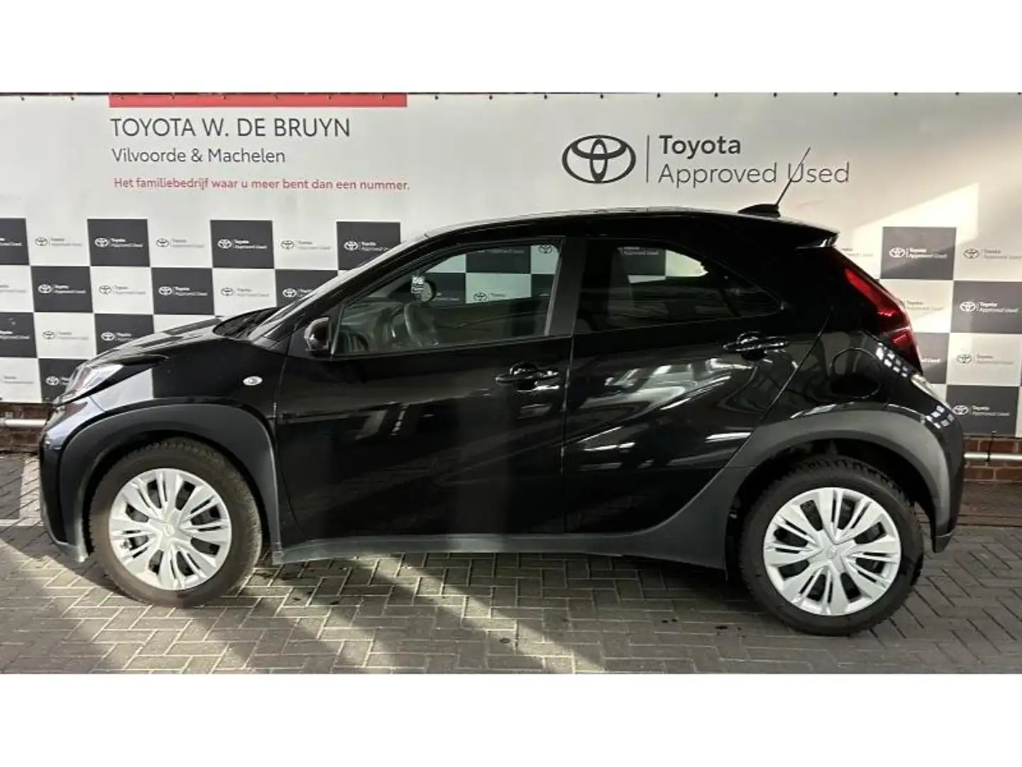Toyota Aygo X X play Zwart - 2