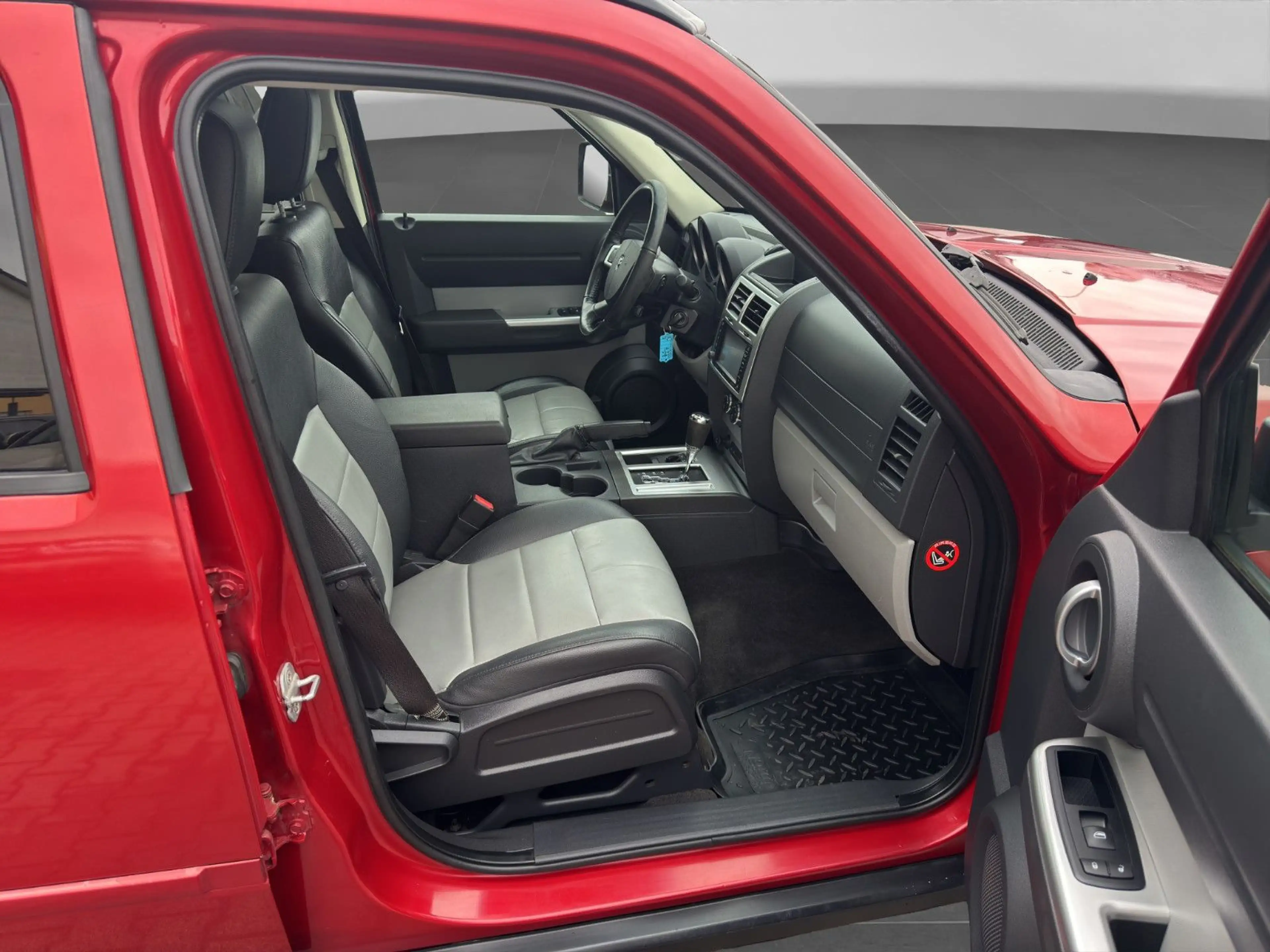 Dodge Nitro NITRO SXT 2.8 CRD AUT. | 4x4 | AHK | 20 ZOLL | — photo 14