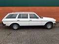 Mercedes-Benz 240 TD - W123 Kombi traumhafter Zustand Weiß - thumbnail 14